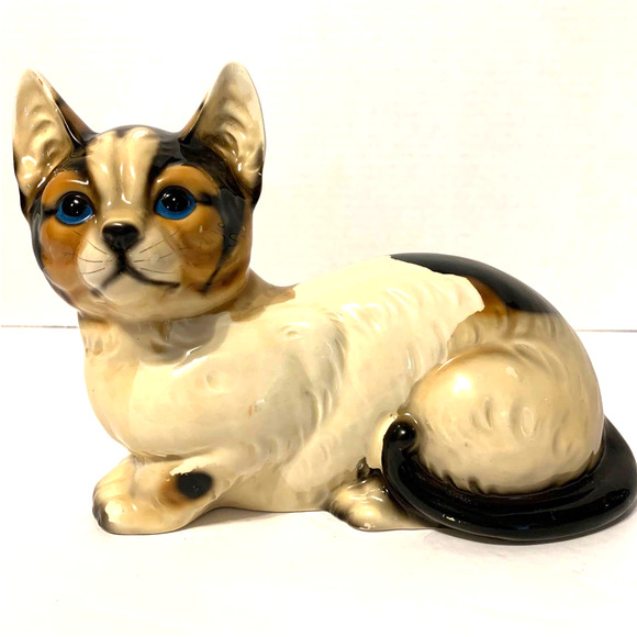 Vintage Harvey Knox Ceramic Calico Cat Blue Eyes Signed - Picture 1 of 15